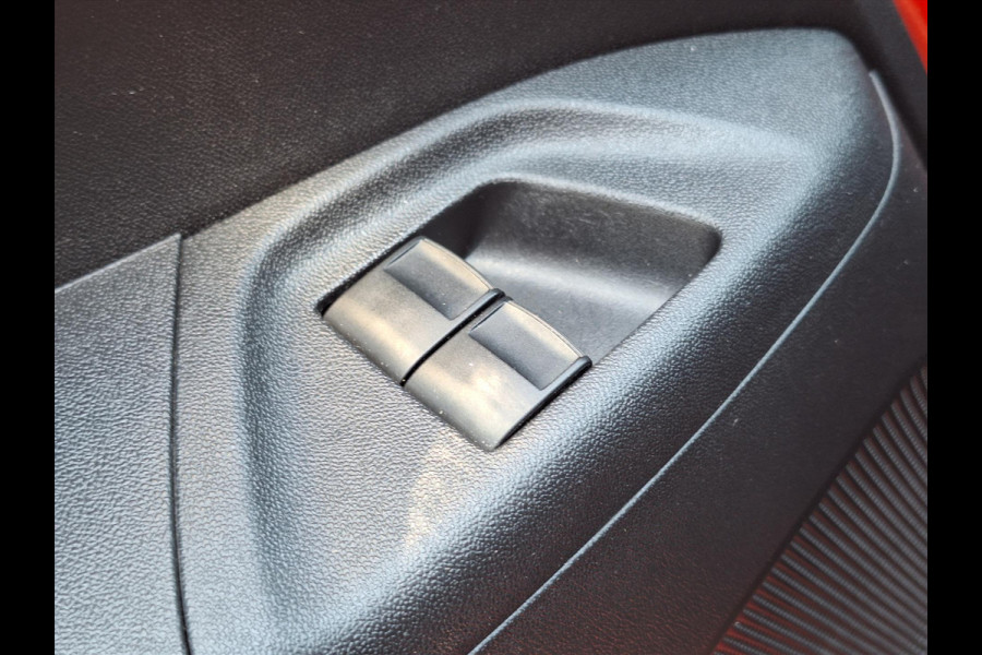 Toyota Aygo 1.0 VVT-i 5D x-joy | Apple CarPlay/Android auto, Lichtmetalen velgen, Airco, In hoogte verstelbare stoel, Parkeercamera