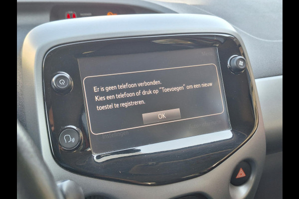 Toyota Aygo 1.0 VVT-i 5D x-joy | Apple CarPlay/Android auto, Lichtmetalen velgen, Airco, In hoogte verstelbare stoel, Parkeercamera