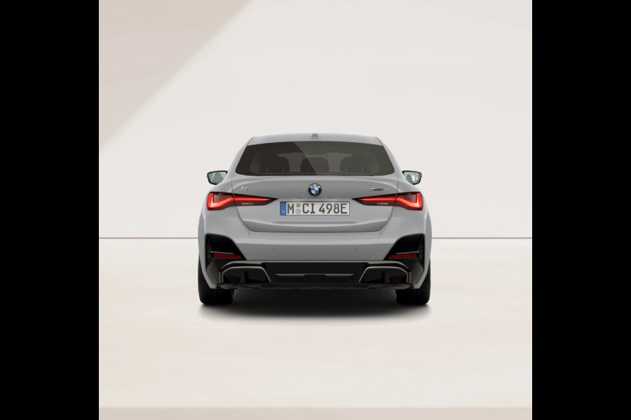 BMW i4 eDrive40 - M-Sport - Head-up - Memoryzetels - Hifi - Parking Assistant Plus