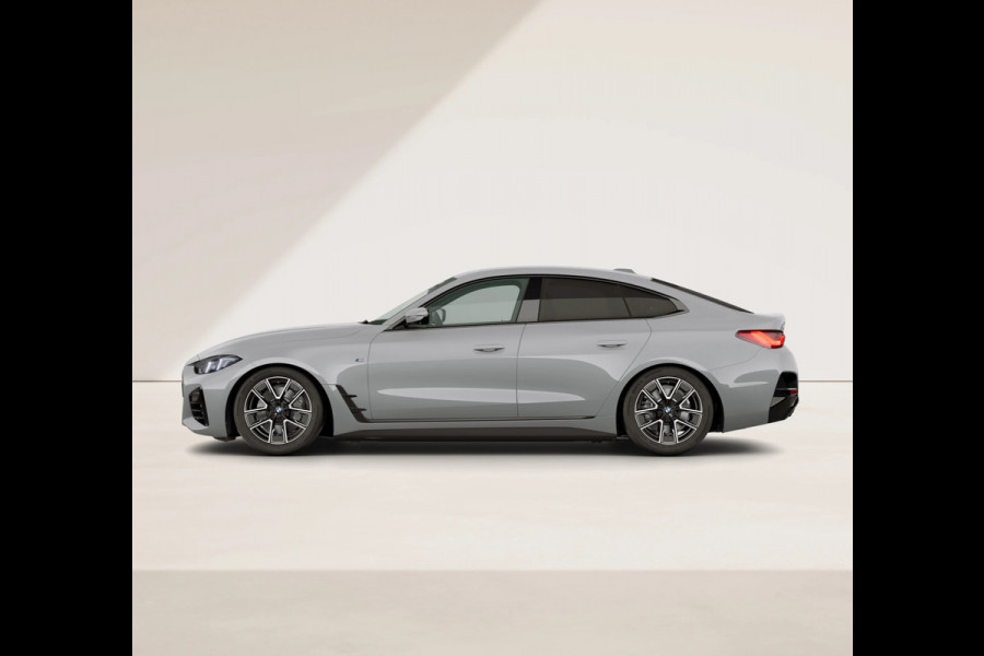 BMW i4 eDrive40 - M-Sport - Head-up - Memoryzetels - Hifi - Parking Assistant Plus