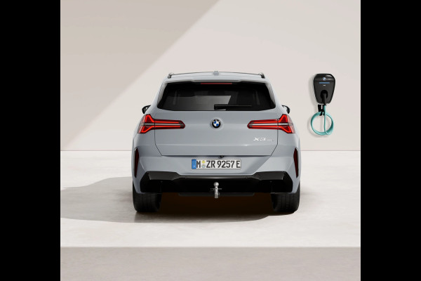 BMW X3 30e xDrive - M-Sport Pro - Pano - Trekhaak - Driving Ass Prof - Adaptief onderstel