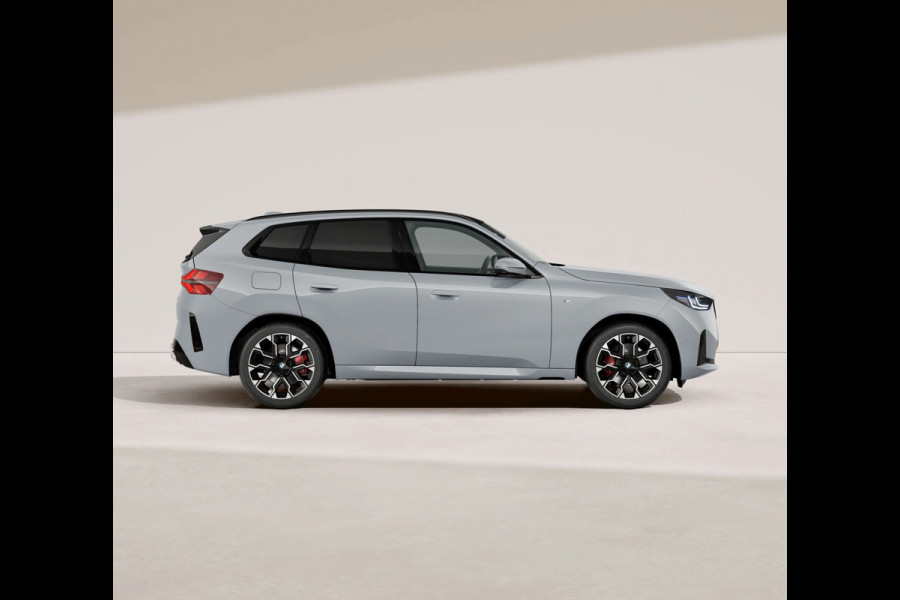 BMW X3 30e xDrive - M-Sport Pro - Pano - Trekhaak - Driving Ass Prof - Adaptief onderstel