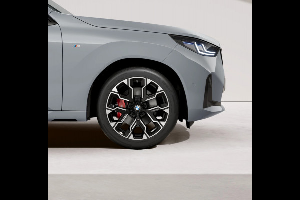 BMW X3 30e xDrive - M-Sport Pro - Pano - Trekhaak - Driving Ass Prof - Adaptief onderstel