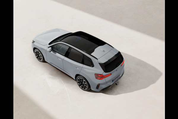 BMW X3 30e xDrive - M-Sport Pro - Pano - Trekhaak - Driving Ass Prof - Adaptief onderstel