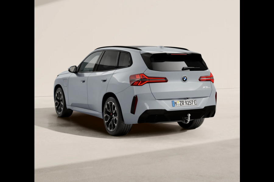BMW X3 30e xDrive - M-Sport Pro - Pano - Trekhaak - Driving Ass Prof - Adaptief onderstel