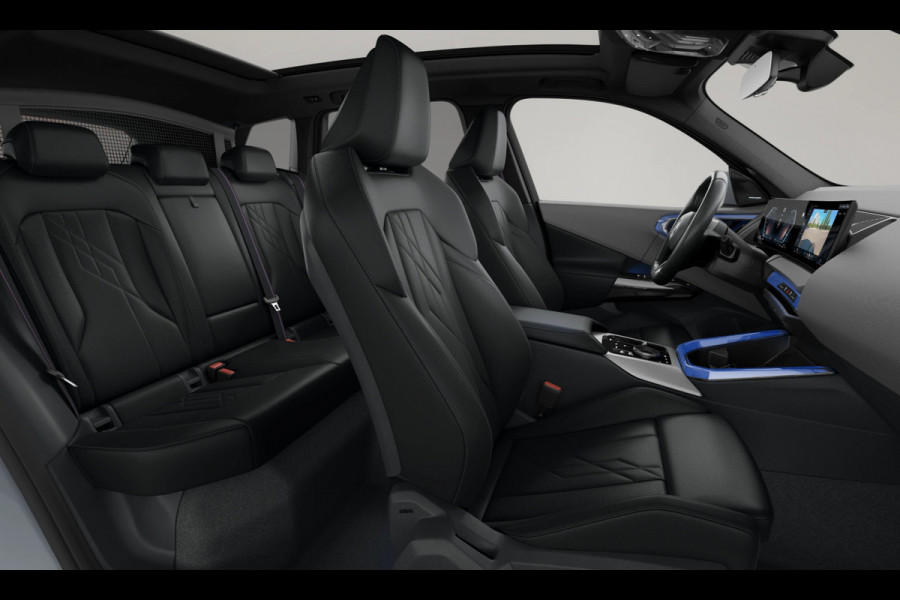 BMW X3 30e xDrive - M-Sport Pro - Pano - Trekhaak - Driving Ass Prof - Adaptief onderstel