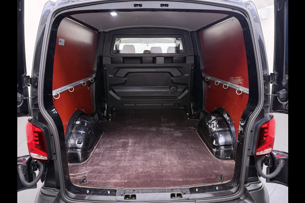 Volkswagen Transporter 2.0TDI D.C Dubbele Cabine 6-Pers. L2H1 28 Navi* Apple Carplay Android Mirror-Link Airco Bluetooth Cruise Control Pdc Euro 6 Betonplex Vloer Wandbetimmering Achterdeuren 1e Eigenaar