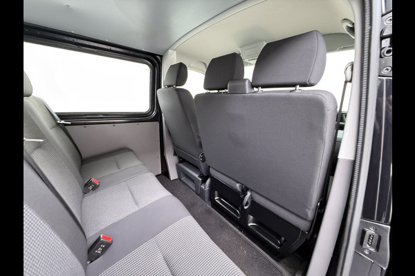 Volkswagen Transporter 2.0TDI D.C Dubbele Cabine 6-Pers. L2H1 28 Navi* Apple Carplay Android Mirror-Link Airco Bluetooth Cruise Control Pdc Euro 6 Betonplex Vloer Wandbetimmering Achterdeuren 1e Eigenaar