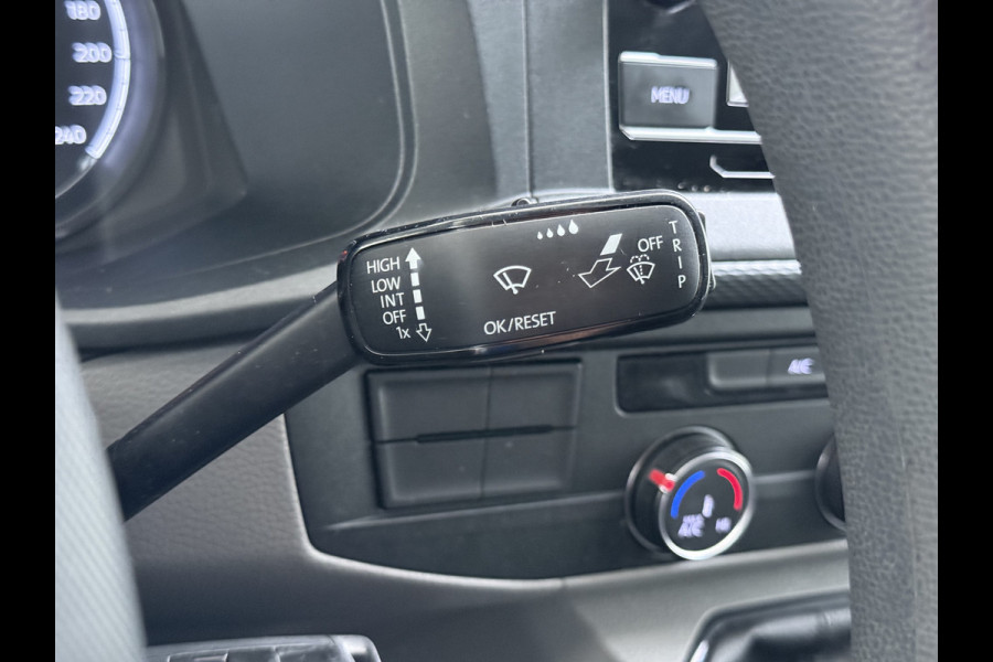 Volkswagen Transporter 2.0TDI D.C Dubbele Cabine 6-Pers. L2H1 28 Navi* Apple Carplay Android Mirror-Link Airco Bluetooth Cruise Control Pdc Euro 6 Betonplex Vloer Wandbetimmering Achterdeuren 1e Eigenaar