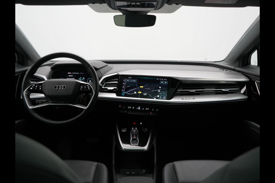 Audi Q4 e-tron 40 Advanced edition 77 kWh 204pk Dealer O.H. | Panodak | Adaptive Cruise | Camera | Apple Carplay | Navigatie | DAB | Virtual Cockpit | 19"L.M | Draadloze Telefoonlader |