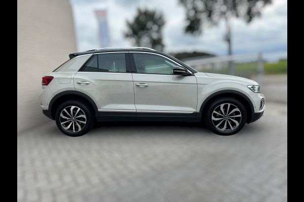 Volkswagen T-Roc 1.0 TSI Style IQ-Light / Ascot Grey / Carplay / ACC / ECC / PDC / Stoelverwarming