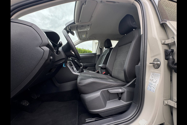 Volkswagen T-Roc 1.0 TSI Style IQ-Light / Ascot Grey / Carplay / ACC / ECC / PDC / Stoelverwarming