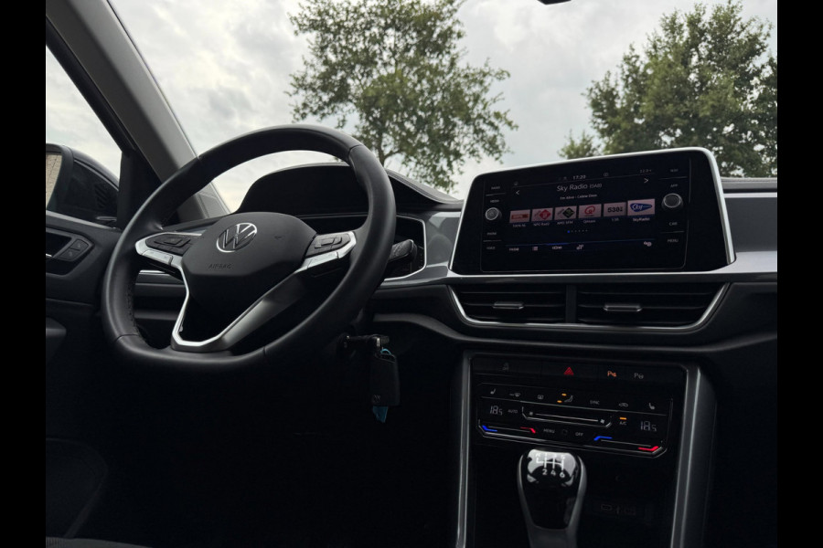 Volkswagen T-Roc 1.0 TSI Style IQ-Light / Ascot Grey / Carplay / ACC / ECC / PDC / Stoelverwarming