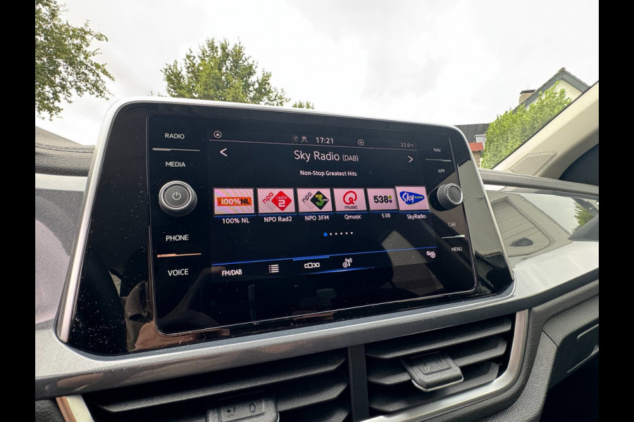 Volkswagen T-Roc 1.0 TSI Style IQ-Light / Ascot Grey / Carplay / ACC / ECC / PDC / Stoelverwarming