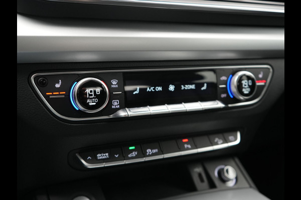 Audi Q5 50 TFSI e Quattro S Line PHEV 300pk | Trekhaak af Fabriek | Head Up | Camera | Voorstoelen Verwarmd | Apple Carplay | Navigatie | Virtual | Plug in Hybrid