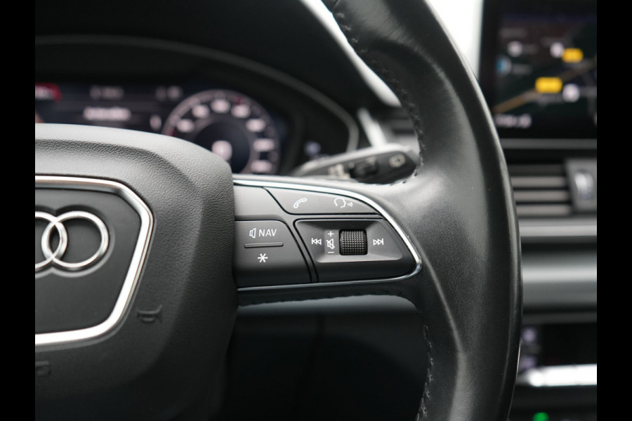 Audi Q5 50 TFSI e Quattro S Line PHEV 300pk | Trekhaak af Fabriek | Head Up | Camera | Voorstoelen Verwarmd | Apple Carplay | Navigatie | Virtual | Plug in Hybrid