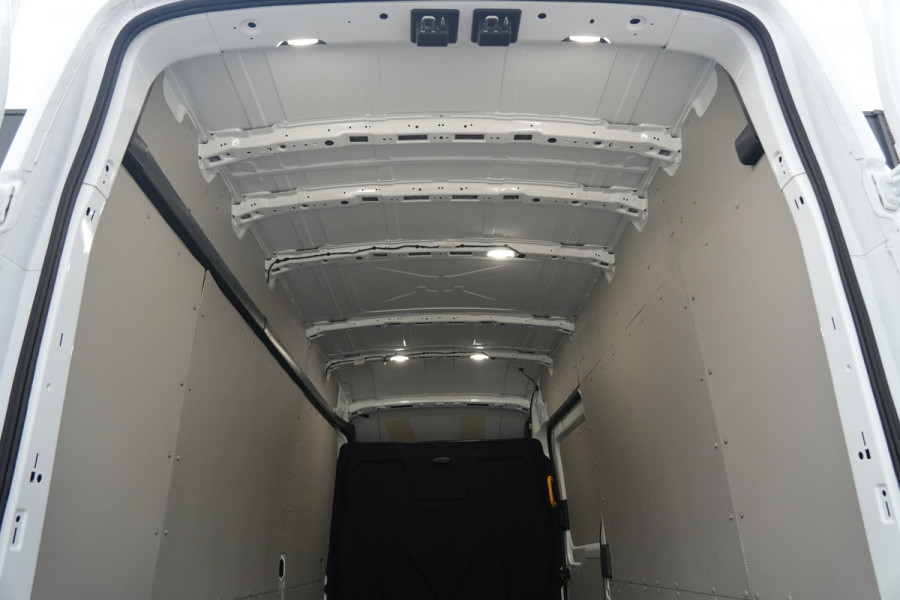 Ford Transit 350 2.0 TDCI L4H3 Trend RWD 130pk - Navi - PDC - Stoelverwarming - Elektr. bestuurdersstoel - Rijklaar