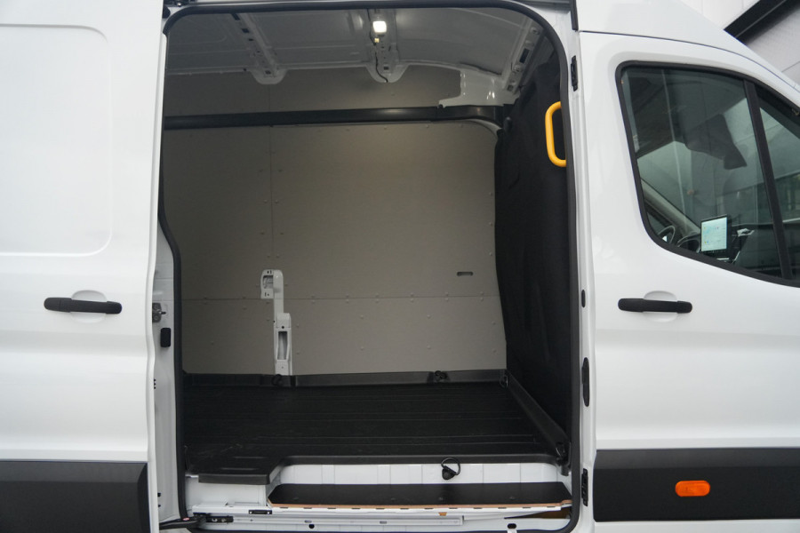 Ford Transit 350 2.0 TDCI L4H3 Trend RWD 130pk - Navi - PDC - Stoelverwarming - Elektr. bestuurdersstoel - Rijklaar