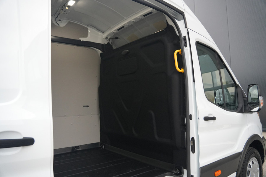 Ford Transit 350 2.0 TDCI L4H3 Trend RWD 130pk - Navi - PDC - Stoelverwarming - Elektr. bestuurdersstoel - Rijklaar