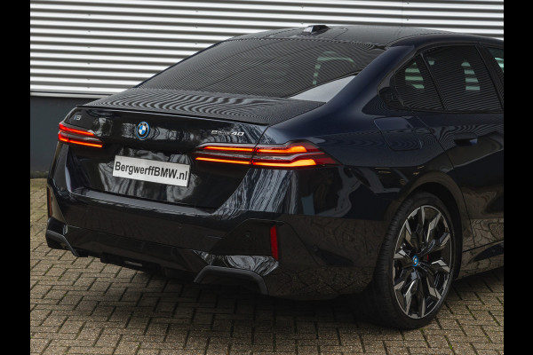 BMW i5 eDrive40 M-Sport Pro - Pano - Driving + Parking Ass Prof - Bowers & Wilkins - Stoelventilatie