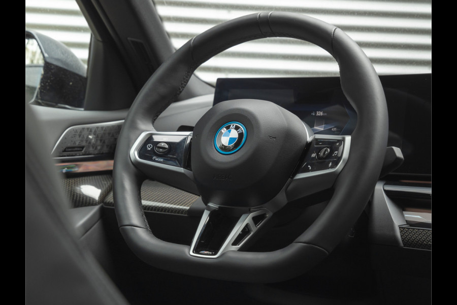 BMW i5 eDrive40 M-Sport Pro - Pano - Driving + Parking Ass Prof - Bowers & Wilkins - Stoelventilatie