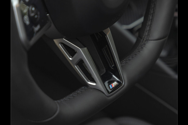 BMW i5 eDrive40 M-Sport Pro - Pano - Driving + Parking Ass Prof - Bowers & Wilkins - Stoelventilatie