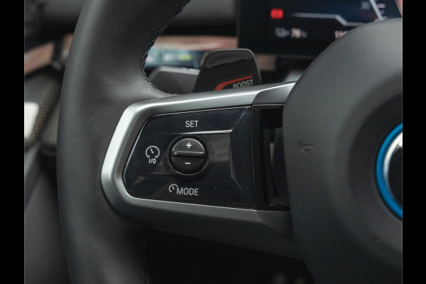 BMW i5 eDrive40 M-Sport Pro - Pano - Driving + Parking Ass Prof - Bowers & Wilkins - Stoelventilatie