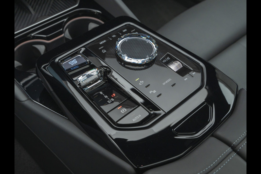 BMW i5 eDrive40 M-Sport Pro - Pano - Driving + Parking Ass Prof - Bowers & Wilkins - Stoelventilatie