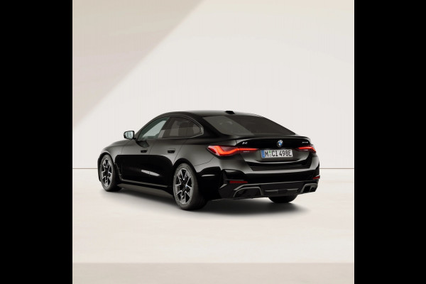 BMW i4 eDrive40 - M-Sport - Head-up - Memoryzetels - Hifi - Parking Assistant Plus