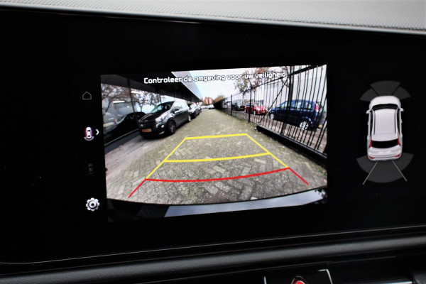 Kia Niro EV ExecutiveLine 64.8 kWh Navigatie Half Leder Schuif-kantel dak Elektrisch bedienbare achterklep DAB Led Camera