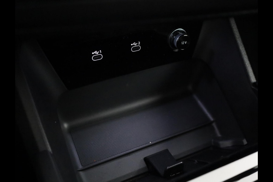 Audi A6 Avant e-tron S edition performance 100 kWh 367pk | SOH99% | Panoramadak | Lederen sportstoelen | Tech pro | Stuur-en stoelverwarming V+A