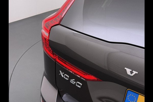 Volvo XC60 Plug-In Hybrid AWD T6 Plus Dark Recharge VAN:52.900,- VOOR:48.877,- UW HERFSTVOORDEEL:4.023,- ADAPT. CRUISE CONTROL | STUUR & STOEL VERWARMING | PANORAMA DAK | 360 GRADEN CAMERA | ELEK. STOELEN MET GEHEUGEN | HARMAN/KARDON AUDIO