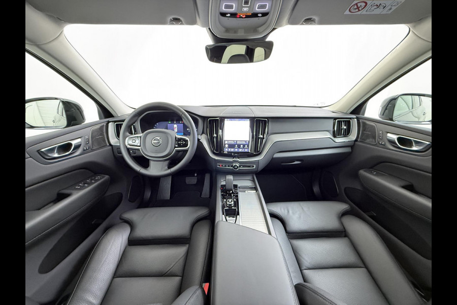 Volvo XC60 Plug-In Hybrid AWD T6 Plus Dark Recharge VAN:52.900,- VOOR:48.877,- UW HERFSTVOORDEEL:4.023,- ADAPT. CRUISE CONTROL | STUUR & STOEL VERWARMING | PANORAMA DAK | 360 GRADEN CAMERA | ELEK. STOELEN MET GEHEUGEN | HARMAN/KARDON AUDIO