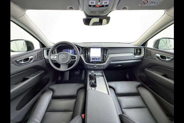 Volvo XC60 Plug-In Hybrid AWD T6 Plus Dark Recharge VAN:52.900,- VOOR:48.877,- UW HERFSTVOORDEEL:4.023,- ADAPT. CRUISE CONTROL | STUUR & STOEL VERWARMING | PANORAMA DAK | 360 GRADEN CAMERA | ELEK. STOELEN MET GEHEUGEN | HARMAN/KARDON AUDIO