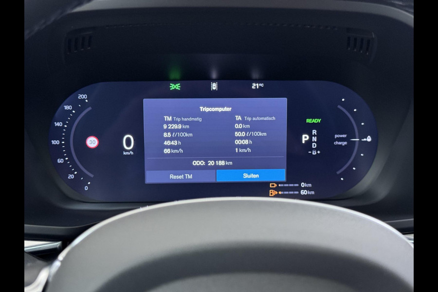 Volvo XC60 Plug-In Hybrid AWD T6 Plus Dark Recharge VAN:52.900,- VOOR:48.877,- UW HERFSTVOORDEEL:4.023,- ADAPT. CRUISE CONTROL | STUUR & STOEL VERWARMING | PANORAMA DAK | 360 GRADEN CAMERA | ELEK. STOELEN MET GEHEUGEN | HARMAN/KARDON AUDIO