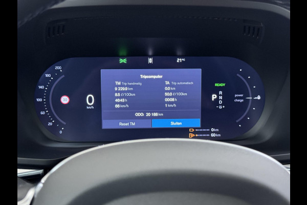 Volvo XC60 Plug-In Hybrid AWD T6 Plus Dark Recharge VAN:52.900,- VOOR:48.877,- UW HERFSTVOORDEEL:4.023,- ADAPT. CRUISE CONTROL | STUUR & STOEL VERWARMING | PANORAMA DAK | 360 GRADEN CAMERA | ELEK. STOELEN MET GEHEUGEN | HARMAN/KARDON AUDIO