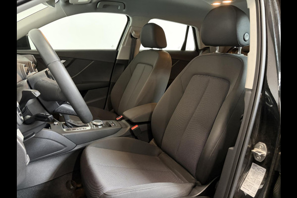 Audi Q2 35 TFSI Automaat Prestige Navigatie Apple Carplay/Android Auto Camera Verwarmde voorstoelen Led Parkeer sensoren