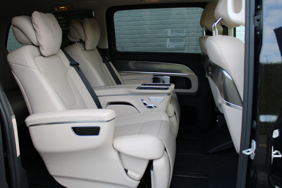 Mercedes-Benz V-Klasse 300d / XXL / AMG / DC / Exclusive / 4-Matic / Luchtv / Elec Stoel voor + Achter / Burmester / NIEUWSTAAT