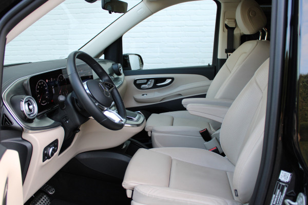 Mercedes-Benz V-Klasse 300d / XXL / AMG / DC / Exclusive / 4-Matic / Luchtv / Elec Stoel voor + Achter / Burmester / NIEUWSTAAT