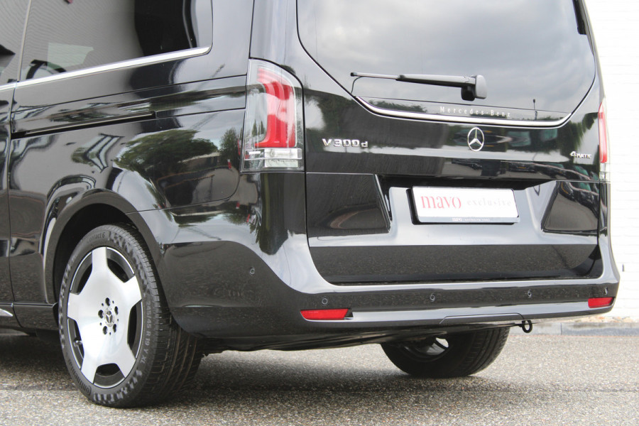 Mercedes-Benz V-Klasse 300d / XXL / AMG / DC / Exclusive / 4-Matic / Luchtv / Elec Stoel voor + Achter / Burmester / NIEUWSTAAT