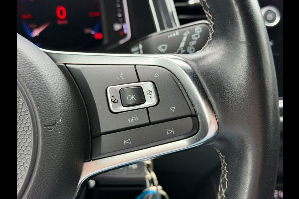 Volkswagen T-Roc 1.5 TSI Sport Business R | R-Line | Adaptive Cruise Control | Navigatie | LED | Apple Carplay | Parkeersensoren | Climate Control | DAB | Digitale Tellers |