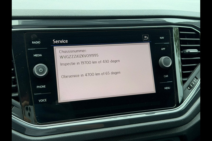 Volkswagen T-Roc 1.5 TSI Sport Business R | R-Line | Adaptive Cruise Control | Navigatie | LED | Apple Carplay | Parkeersensoren | Climate Control | DAB | Digitale Tellers |