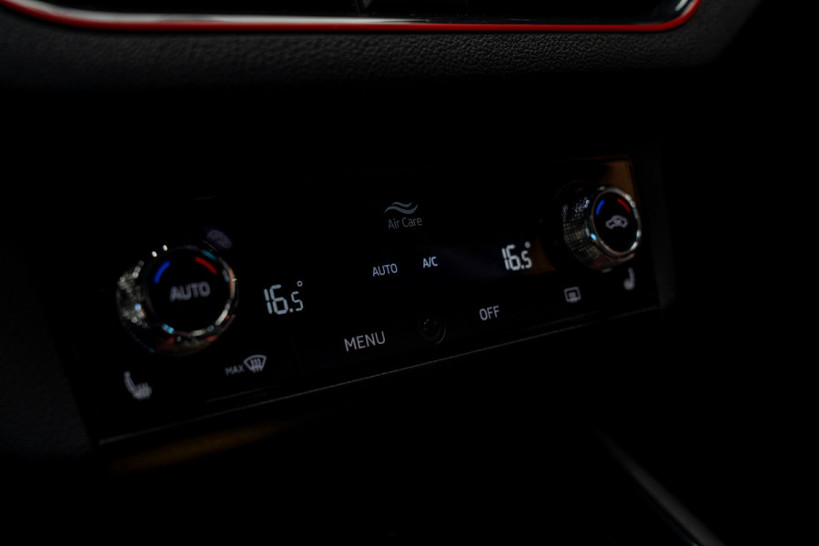 Škoda SCALA 1.0 TSI Monte Carlo Matrix Koplampen Navigatie Stuur & Stoel verwarming Cruise control Winter set