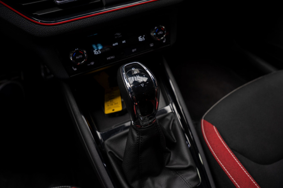 Škoda SCALA 1.0 TSI Monte Carlo Matrix Koplampen Navigatie Stuur & Stoel verwarming Cruise control Winter set