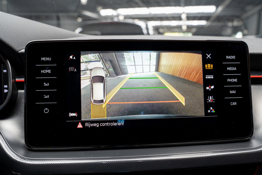 Škoda SCALA 1.0 TSI Monte Carlo Matrix Koplampen Navigatie Stuur & Stoel verwarming Cruise control Winter set