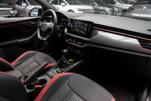 Škoda SCALA 1.0 TSI Monte Carlo Matrix Koplampen Navigatie Stuur & Stoel verwarming Cruise control Winter set