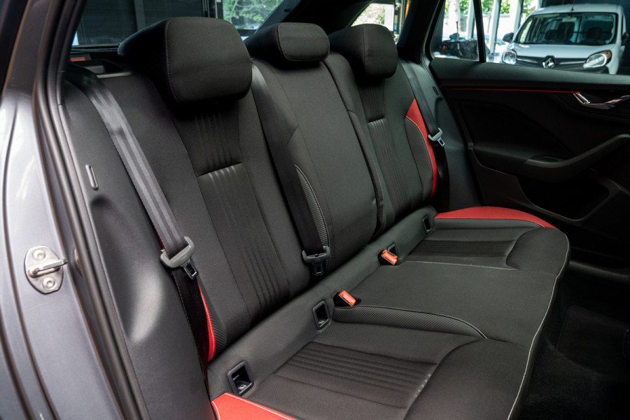Škoda SCALA 1.0 TSI Monte Carlo Matrix Koplampen Navigatie Stuur & Stoel verwarming Cruise control Winter set