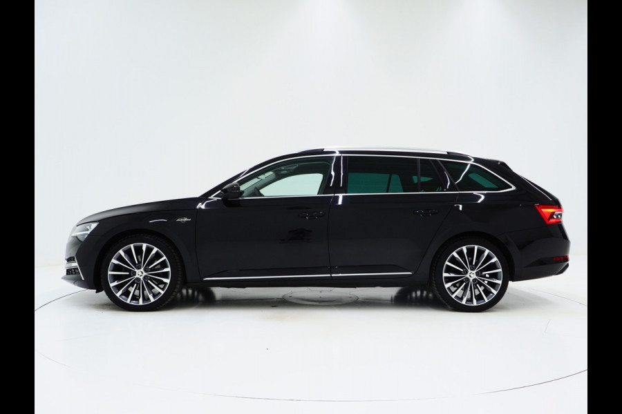 Škoda Superb Combi 1.4 TSI iV Laurin & Klement | Leder | Trekhaak | Stoelventilatie | Massage | Canton | Keyless | Memory | Carplay