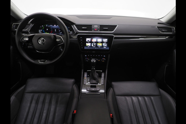 Škoda Superb Combi 1.4 TSI iV Laurin & Klement | Leder | Trekhaak | Stoelventilatie | Massage | Canton | Keyless | Memory | Carplay