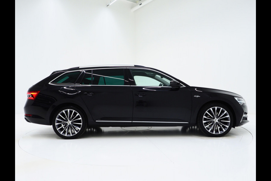 Škoda Superb Combi 1.4 TSI iV Laurin & Klement | Leder | Trekhaak | Stoelventilatie | Massage | Canton | Keyless | Memory | Carplay